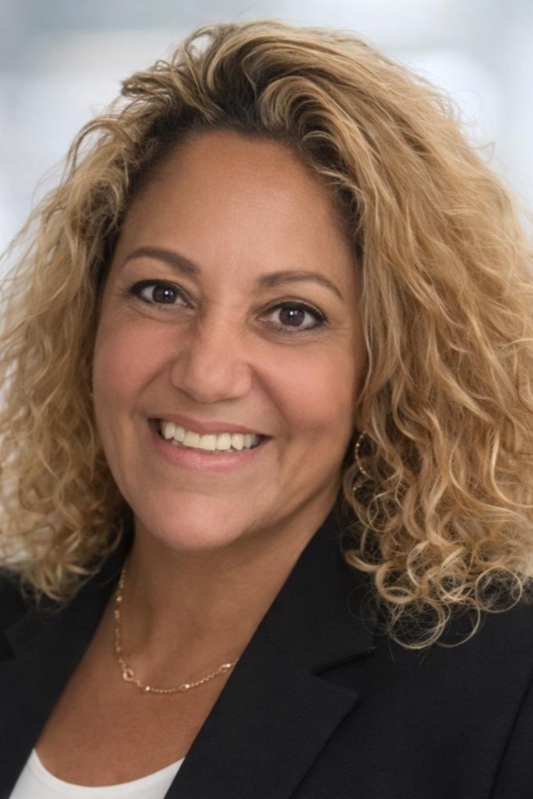 Cruise Brothers Travel Agent Elisa Cruz